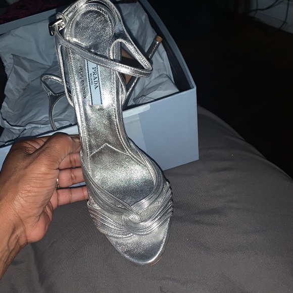 Shoes - Picture 1 of 3
